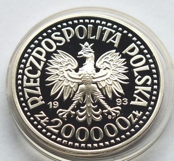 200 000 zł Ruch Oporu